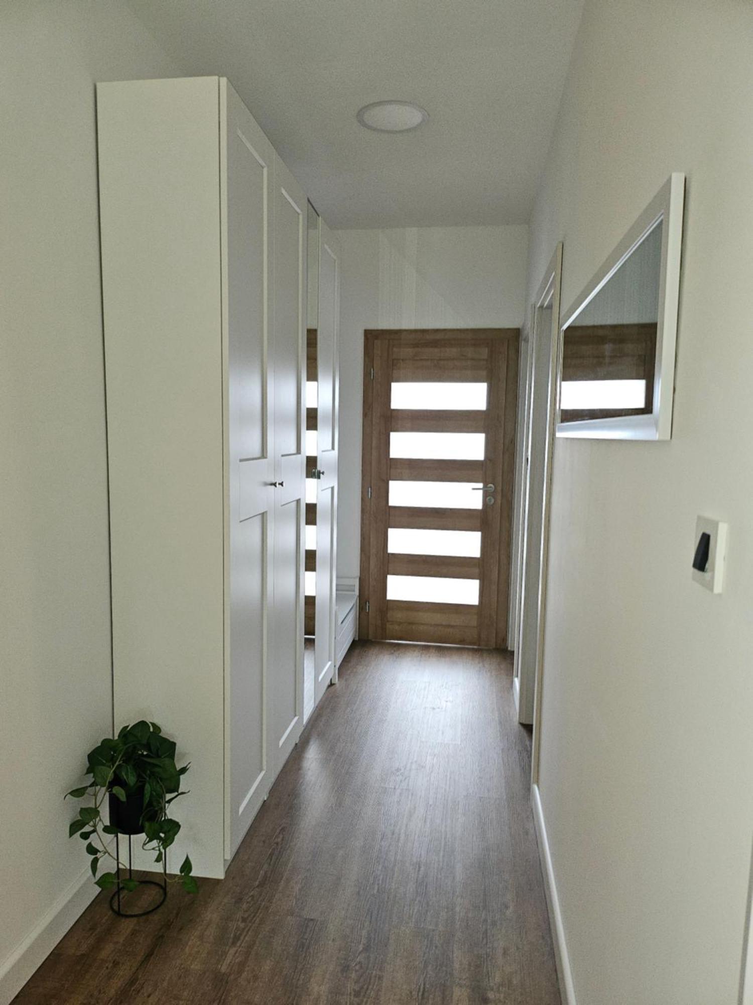 Apartman Pojine Gabonjin Exteriör bild