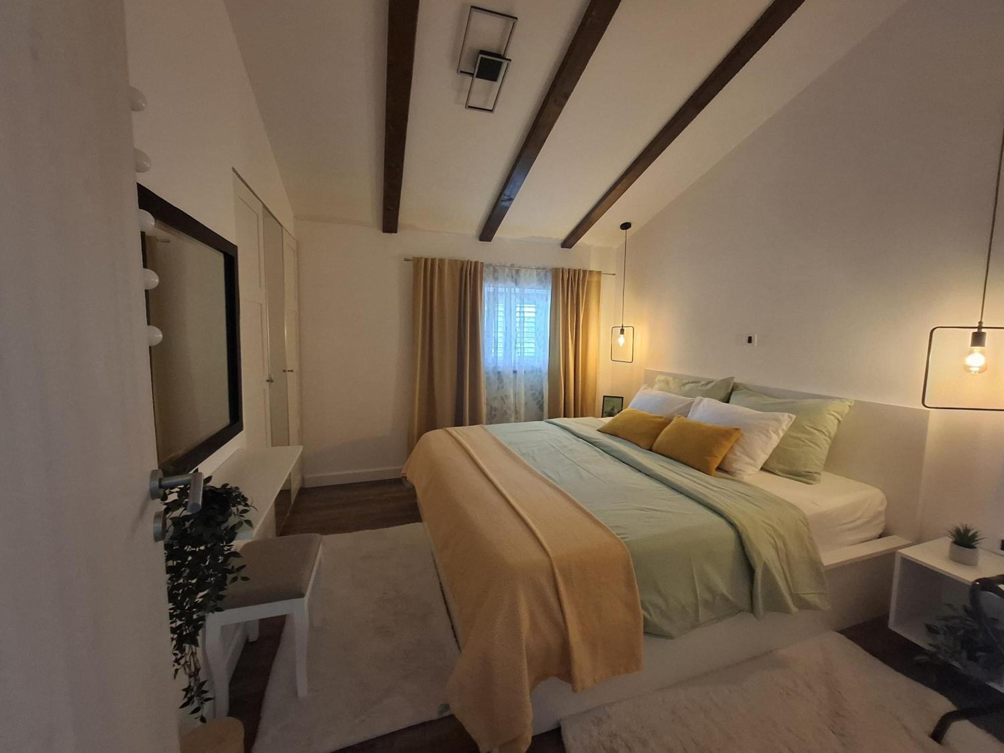Apartman Pojine Gabonjin Exteriör bild
